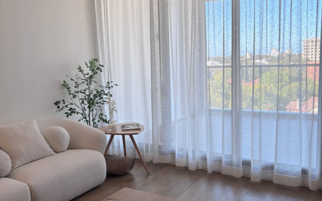Choosing Between Layered and Standalone Window Treatments for Your Home