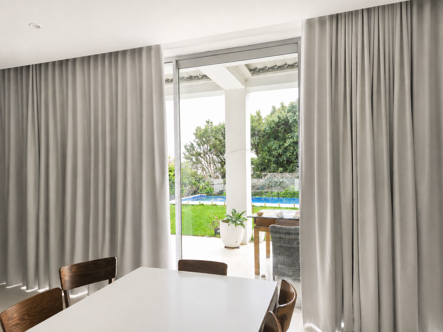 expert roller blinds installation for homes and offices